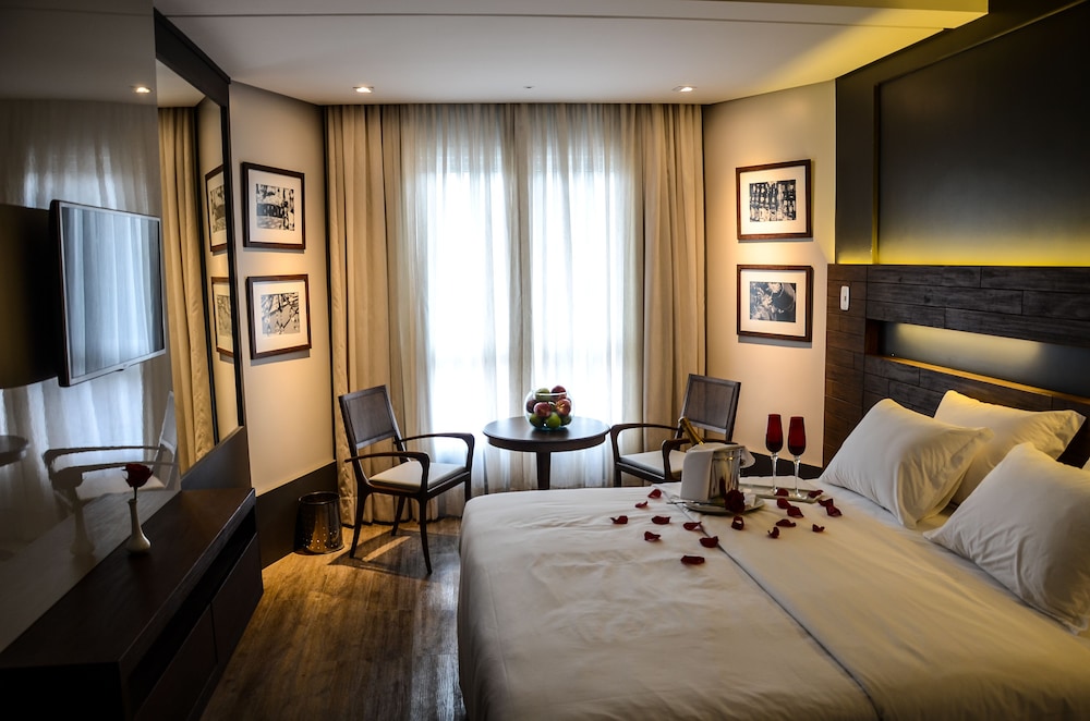 Cercano Hotel 26/72