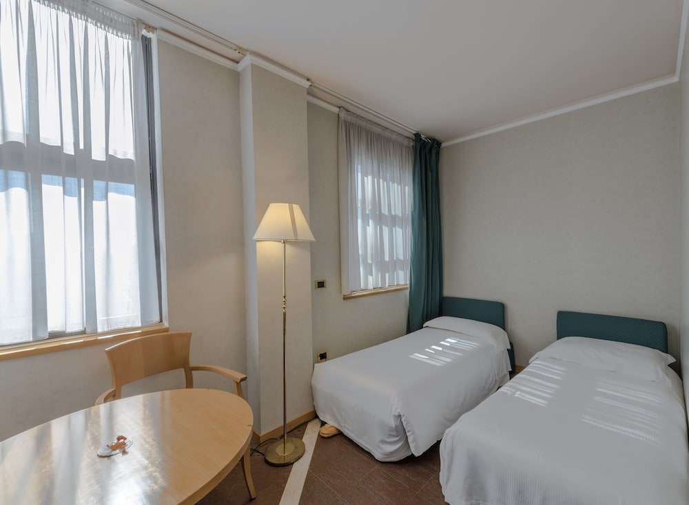 Caesar S Hotel 25/64