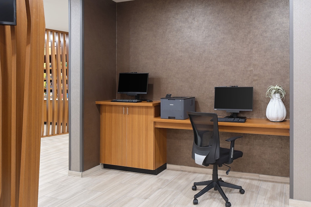 SpringHill Suites Jacksonville Baymeadows 24/28