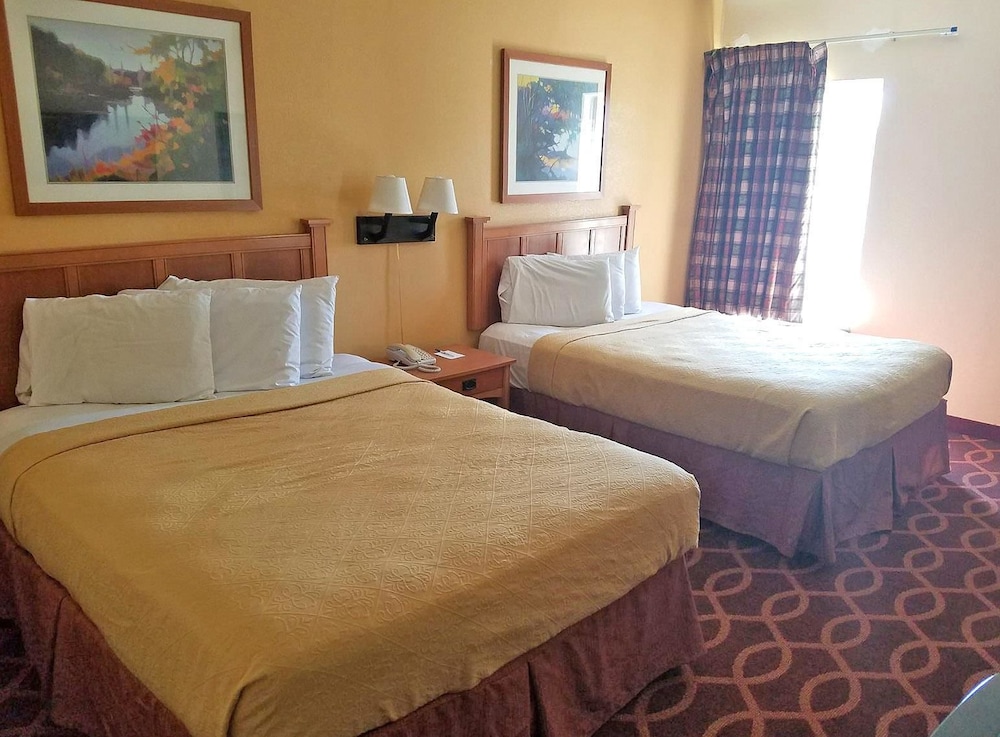 American Inn Evansville 11/22