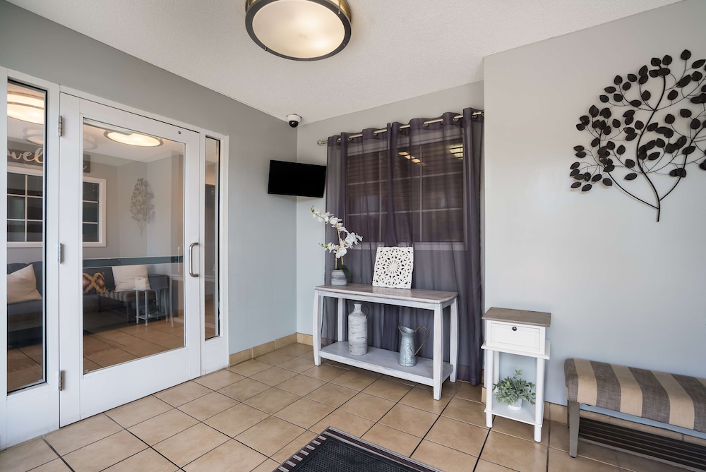 Sonesta Simply Suites Des Moines 4/42