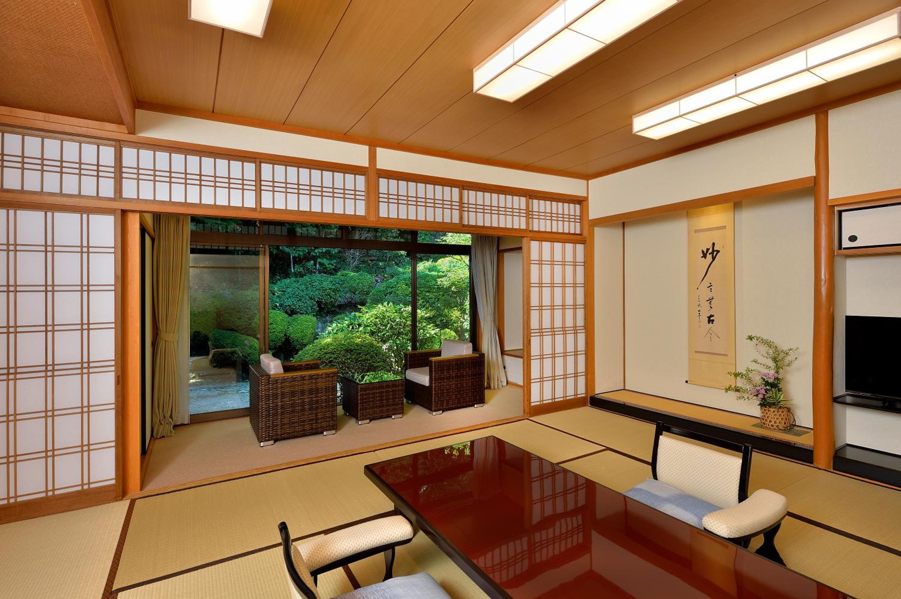 JAPANESE, TATAMI