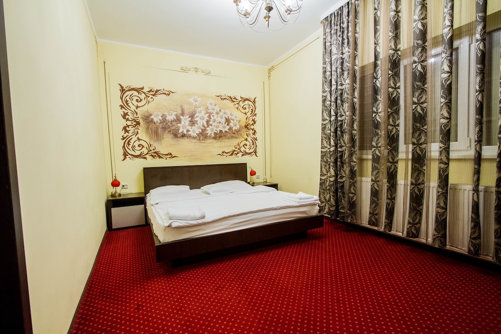 GRAND, APARTMENT