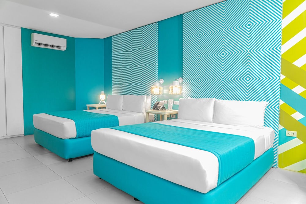 Astoria Boracay 11/50