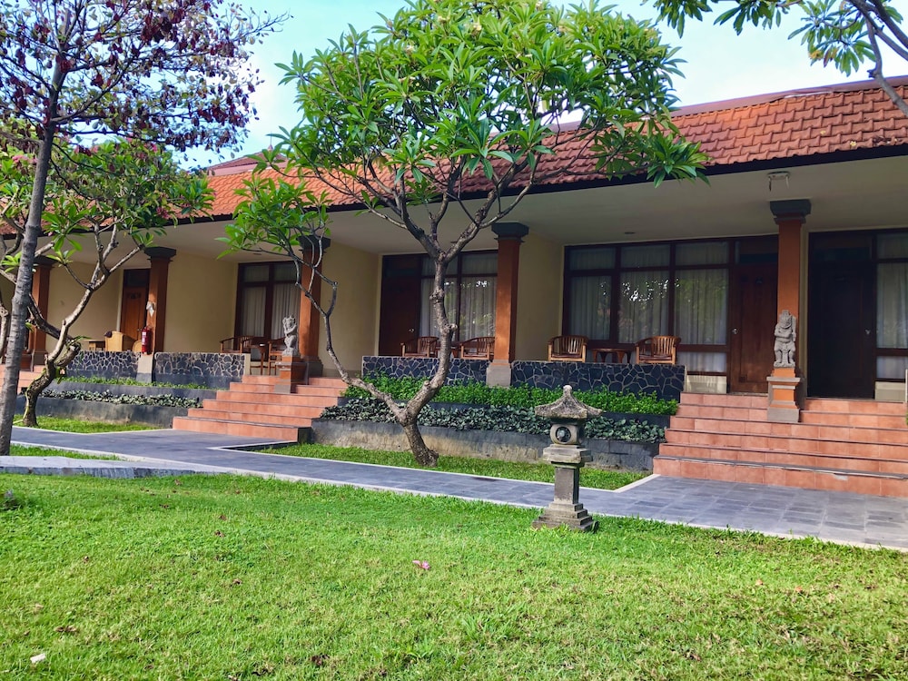 Inna Sindhu Beach Hotel and Resort 55/64