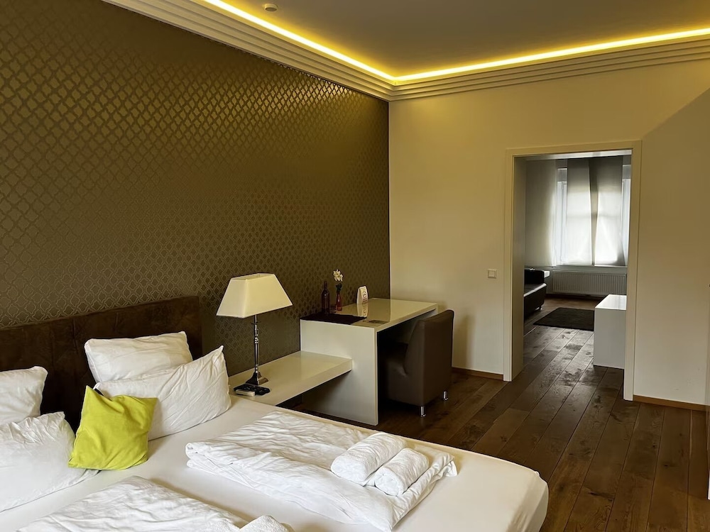 Helvetia Suites 20/52