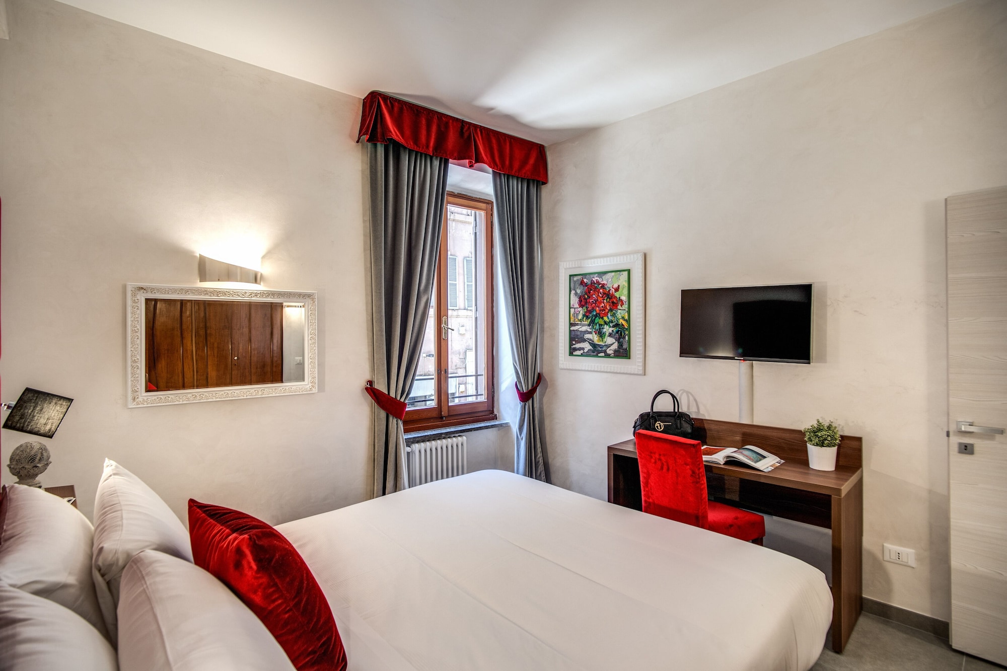 Deluxe, Apartment, Double Bed, Sofa