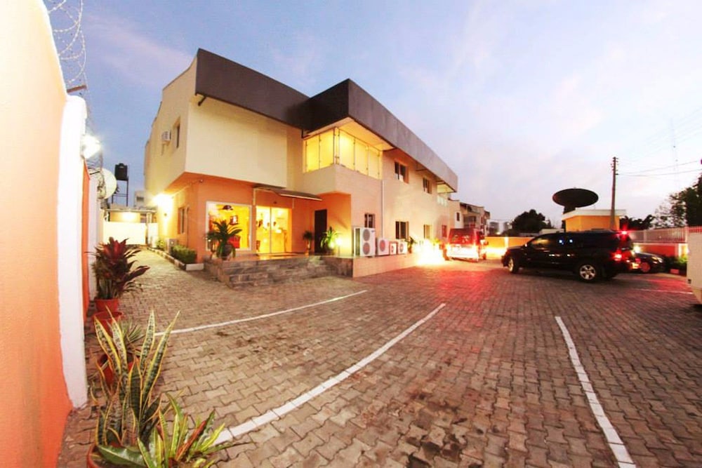 Pearl Gate Hotel 39/50