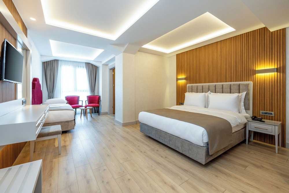 Deluxe, Queen Bed