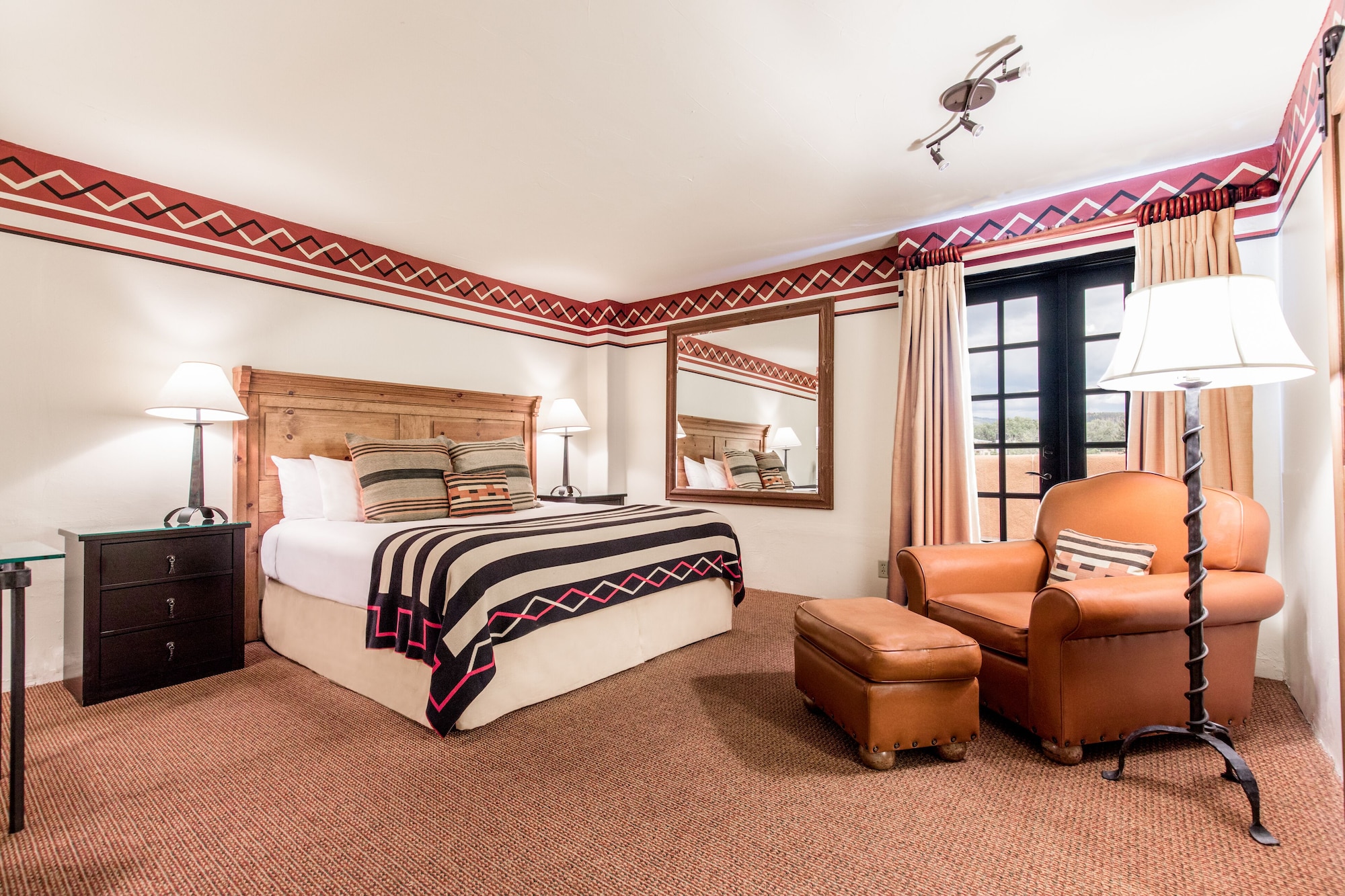 ROOM, KING BED, TERRACE
