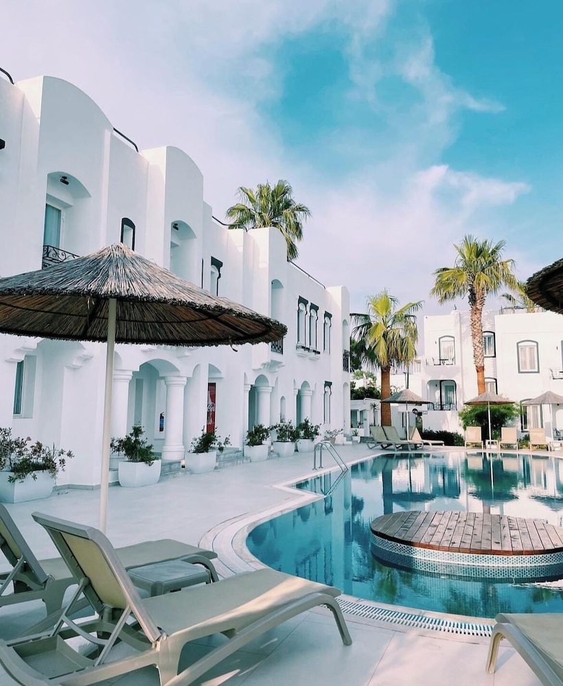 Yalinn Hotel 40/50