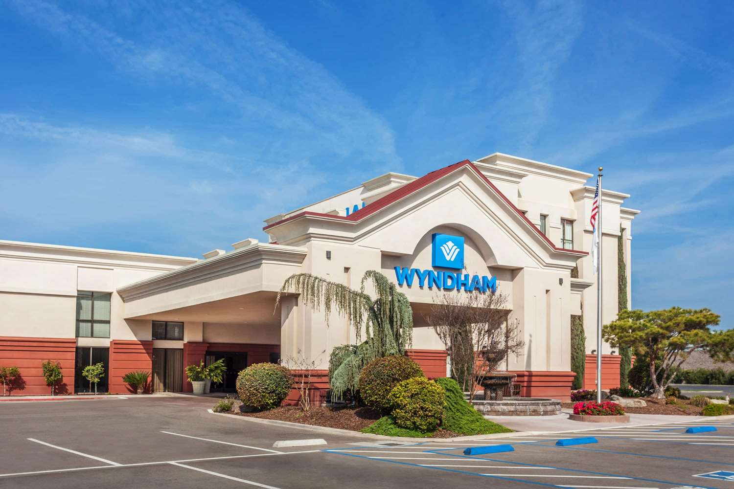 Wyndham Visalia 15/18