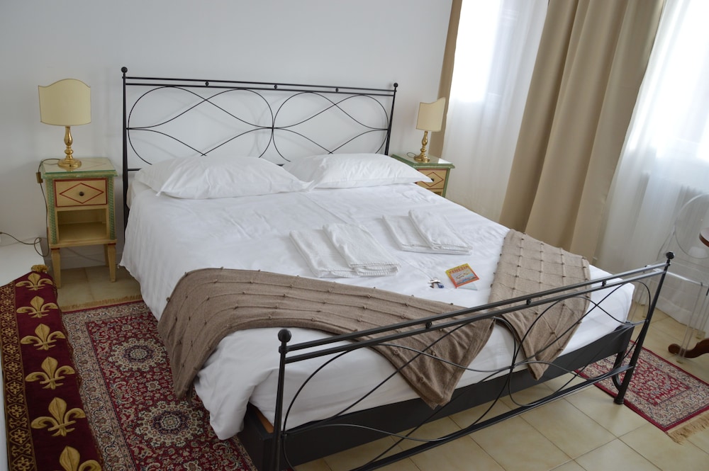 Butterfly Guest House 15/41