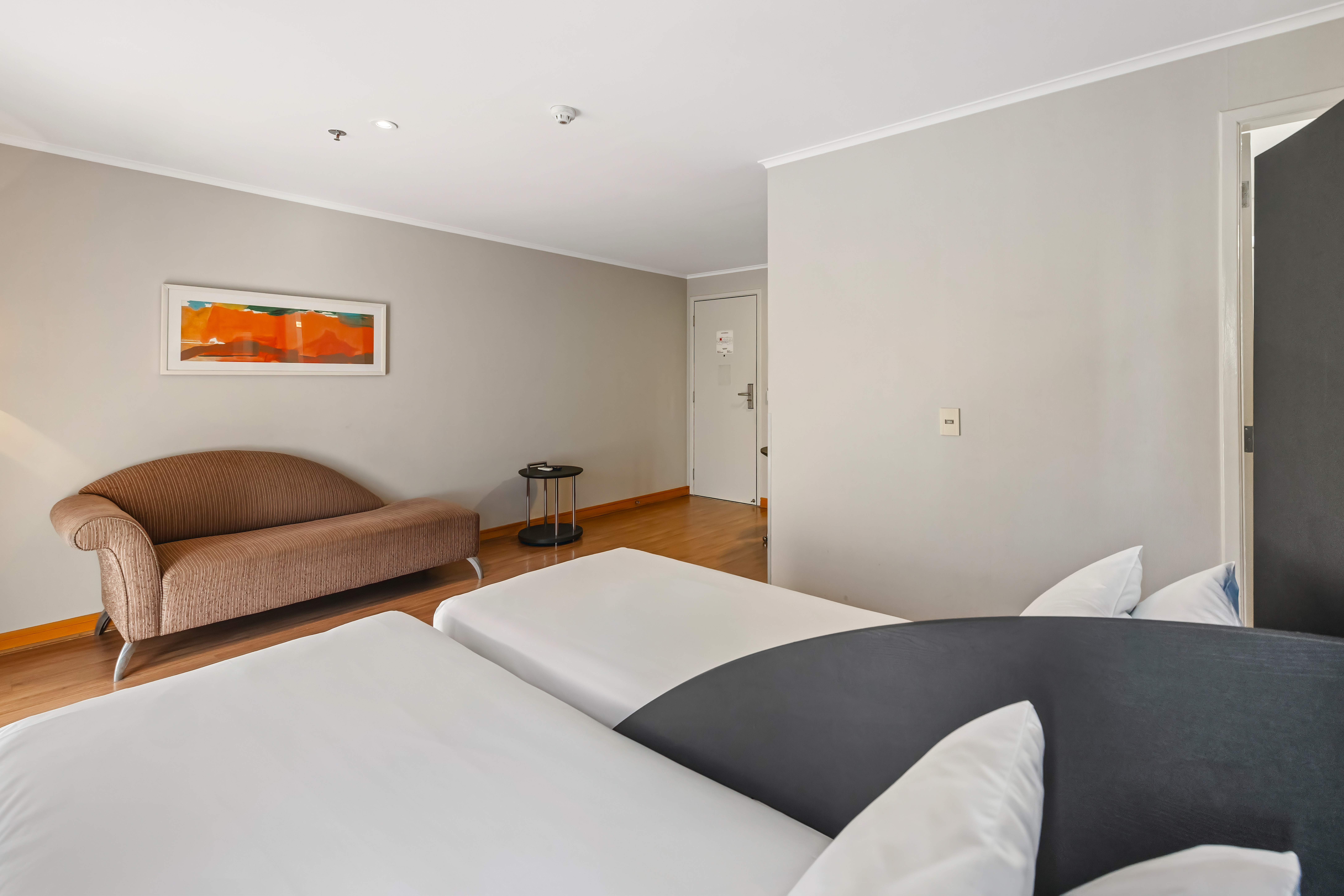 Luxury, Twin Beds, Slaviero Hotel Sao Paulo Ibirapuera 2/3