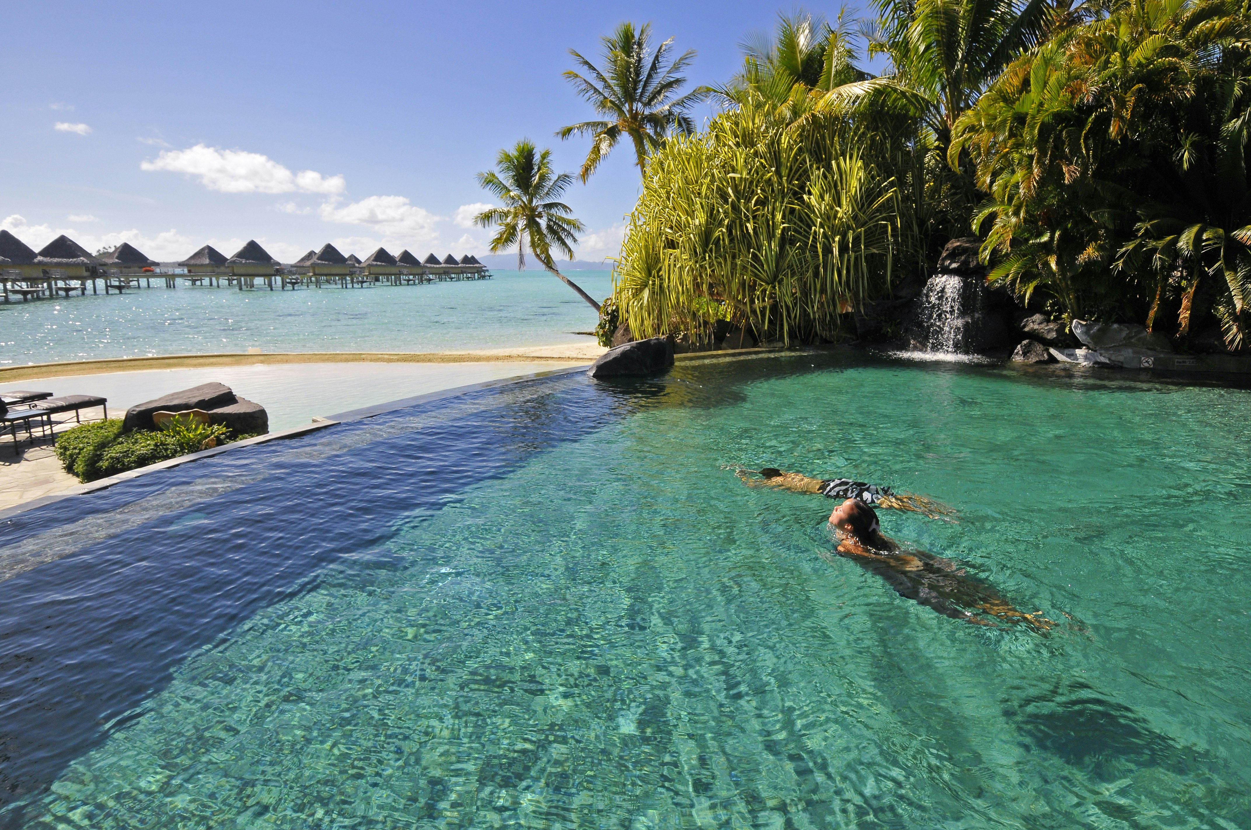 Intercontinental Bora Bora Le Moana Resort 74/81