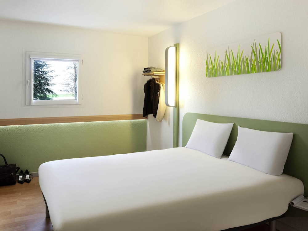 Ibis Budget Pau Est 26/71