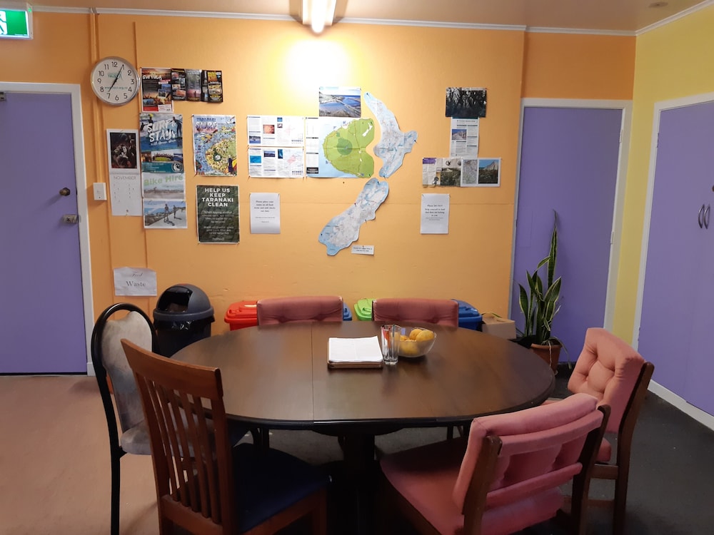Ariki Backpackers 56/71