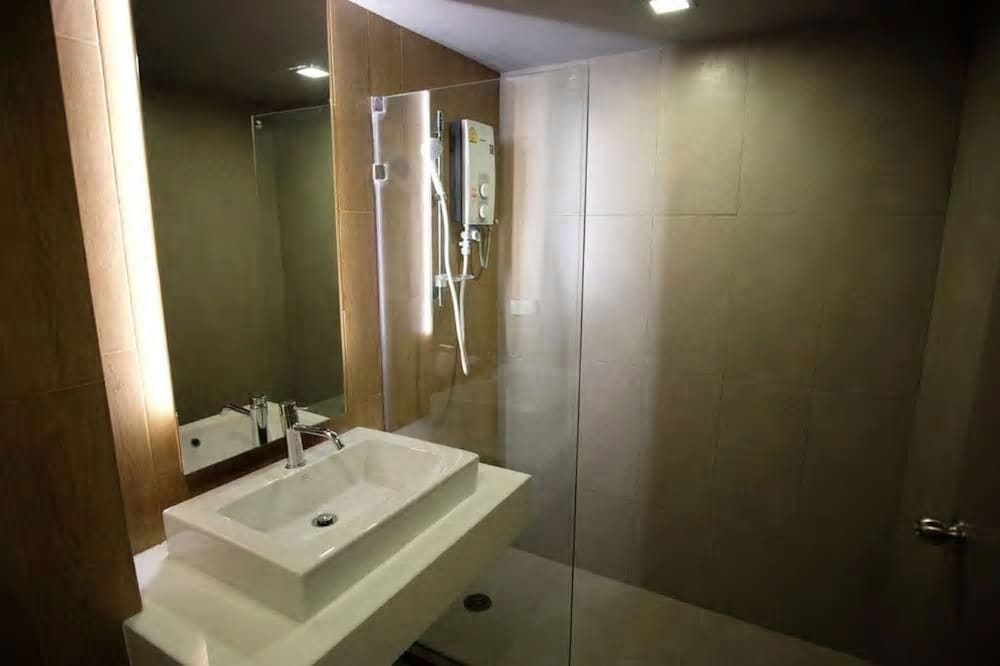 NAP HOTEL BANGKOK 26/48