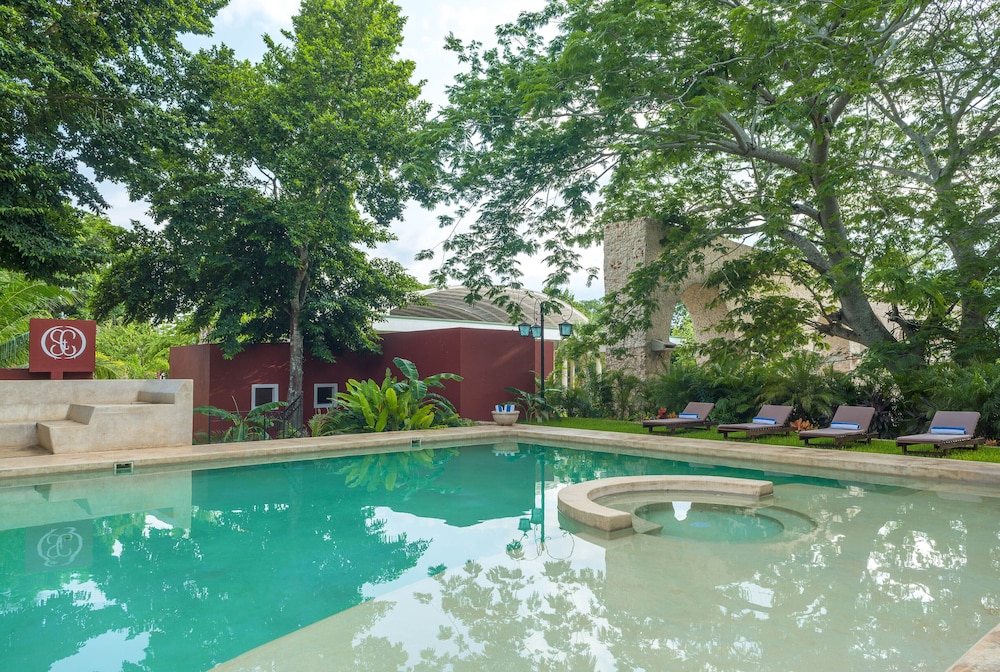 Hacienda Santa Cruz 1/68