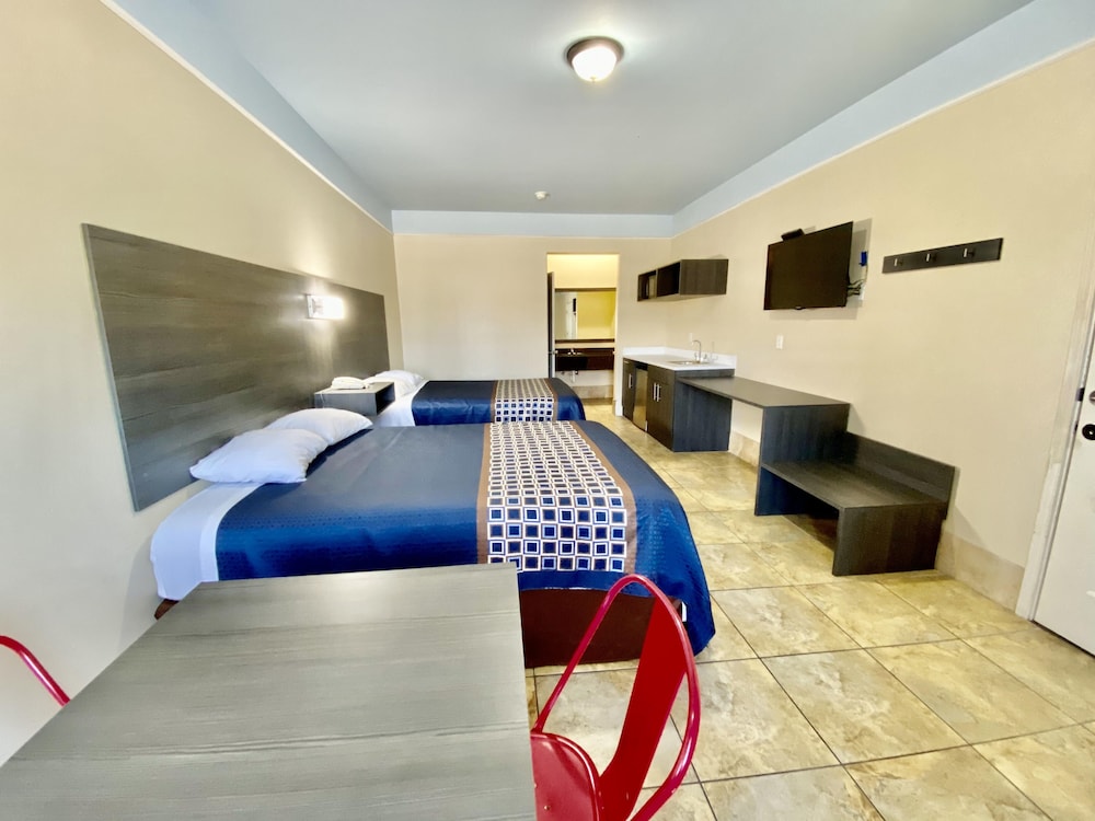 Texas Inn and Suites McAllen 25/47