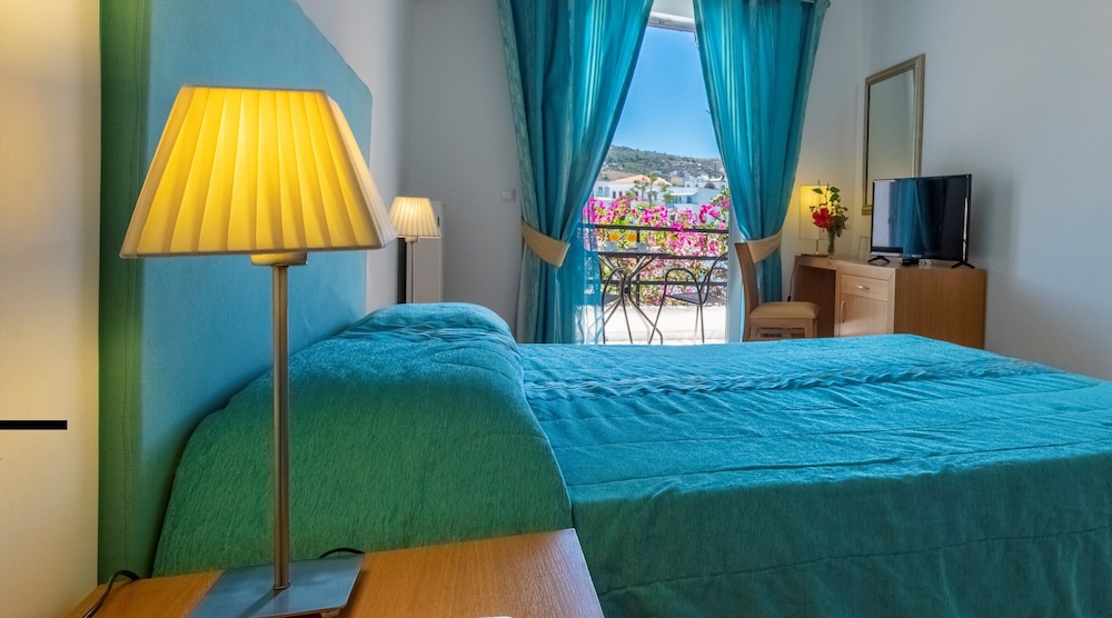 Skala Hotel 10/60
