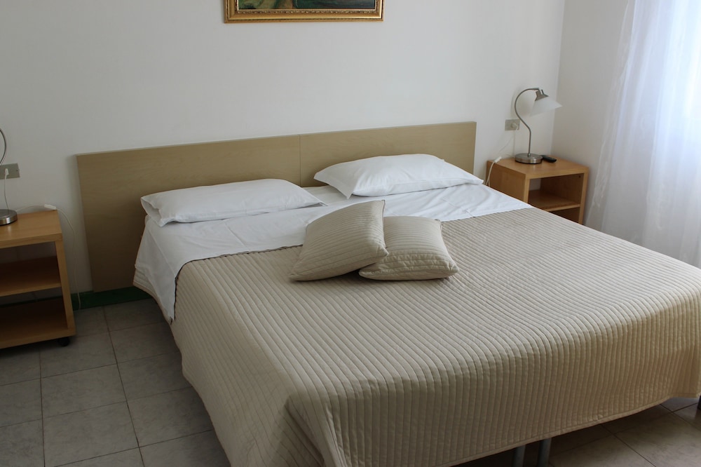 Albergo Moderno 4/33