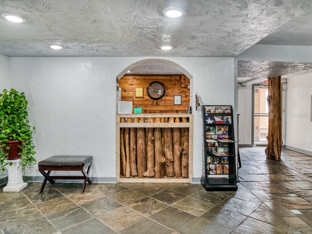 Hotel Houston, TX near Medical Center/NRG Stadium 5/39