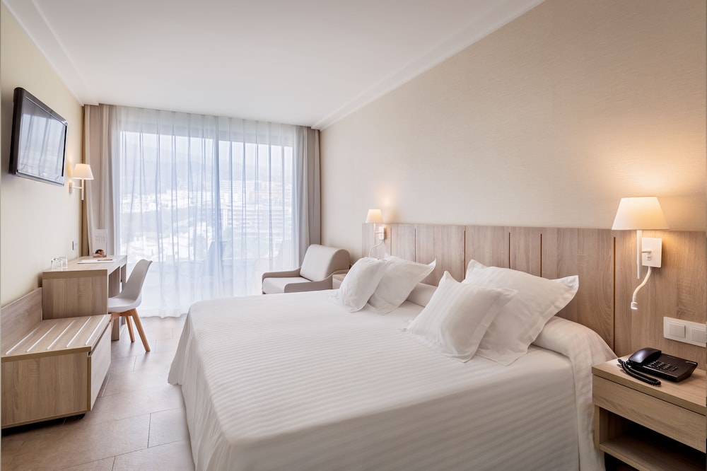 Barcelo Santiago - Adults Only 25/70