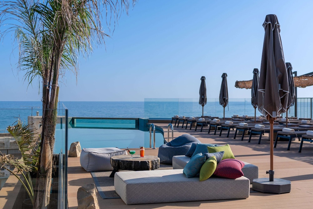 Minos Ambassador Suites Spa 43/50