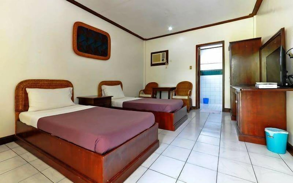 Grand Blue Beach Hotel 28/77
