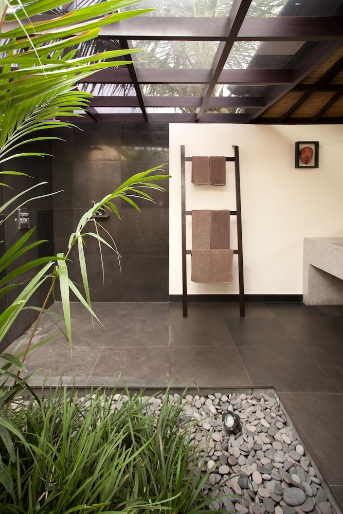 Elok Villas 32/38
