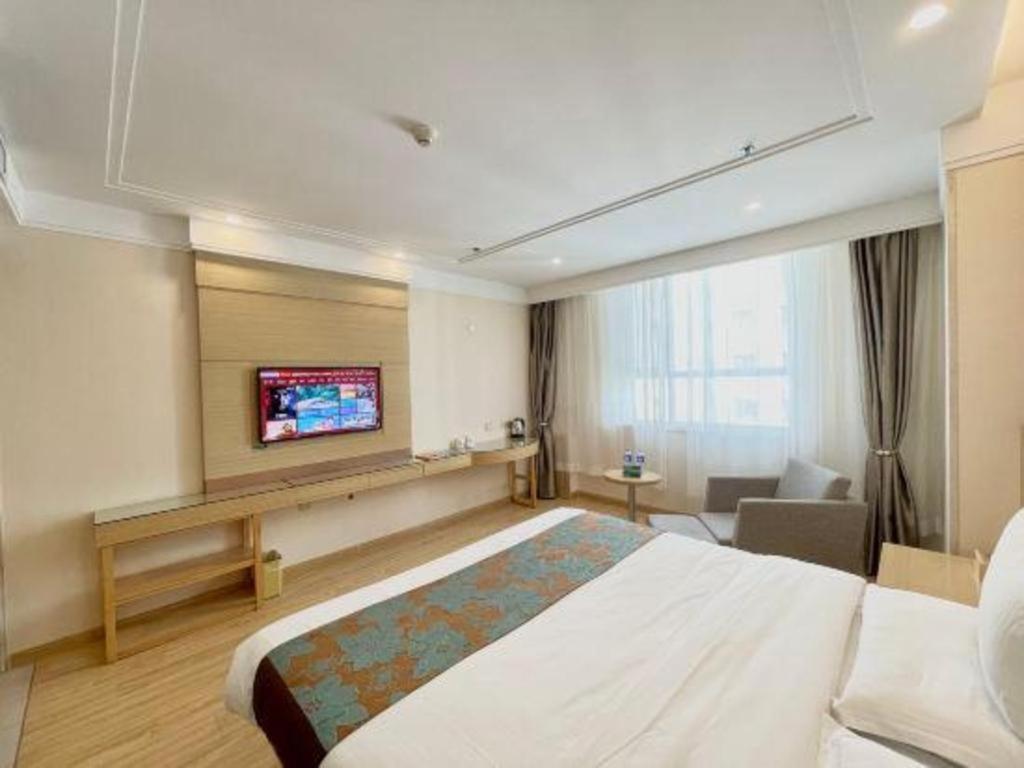 GreenTree Inn Urumqi Airport Tianyi International City 24/47