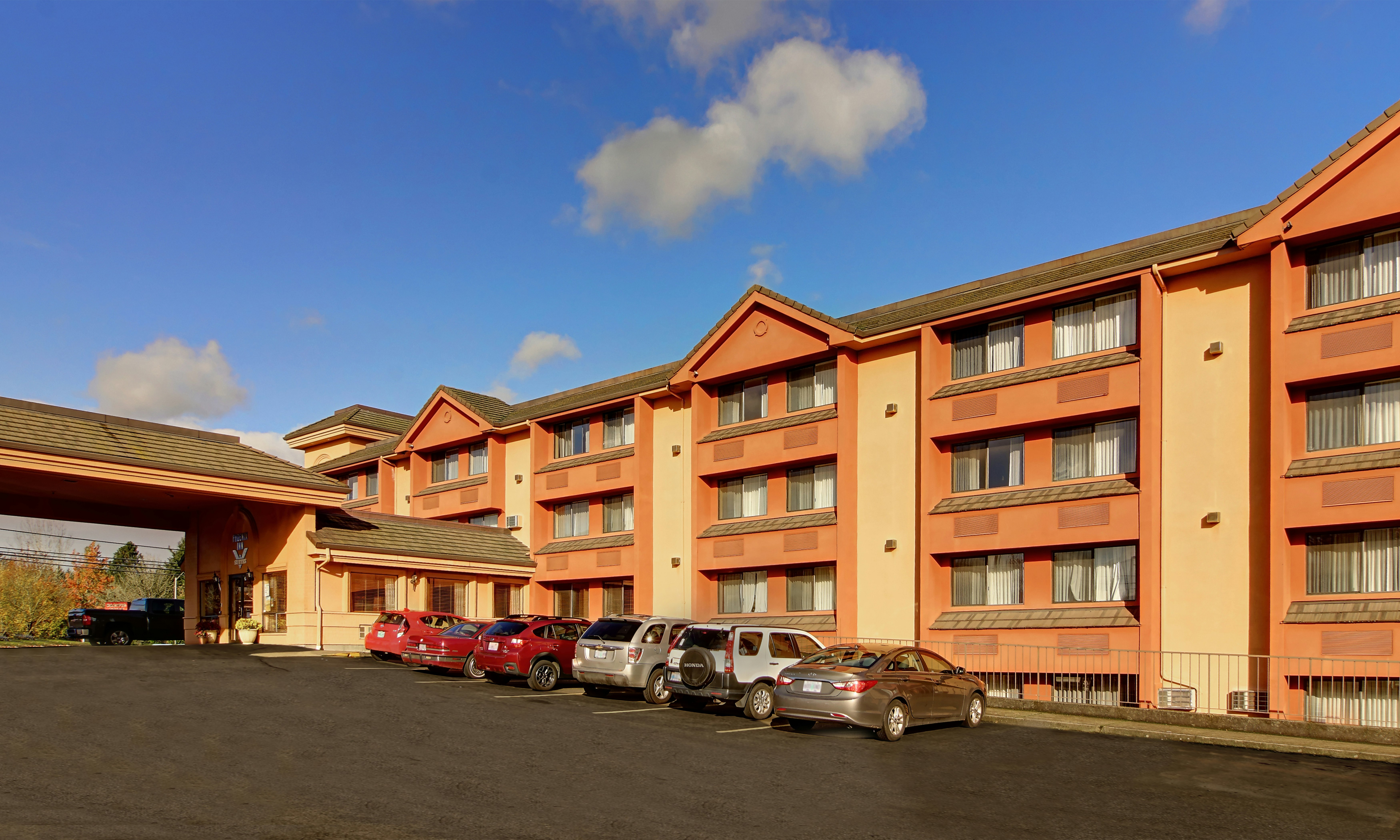 Phoenix Inn Suites South Salem 53/57