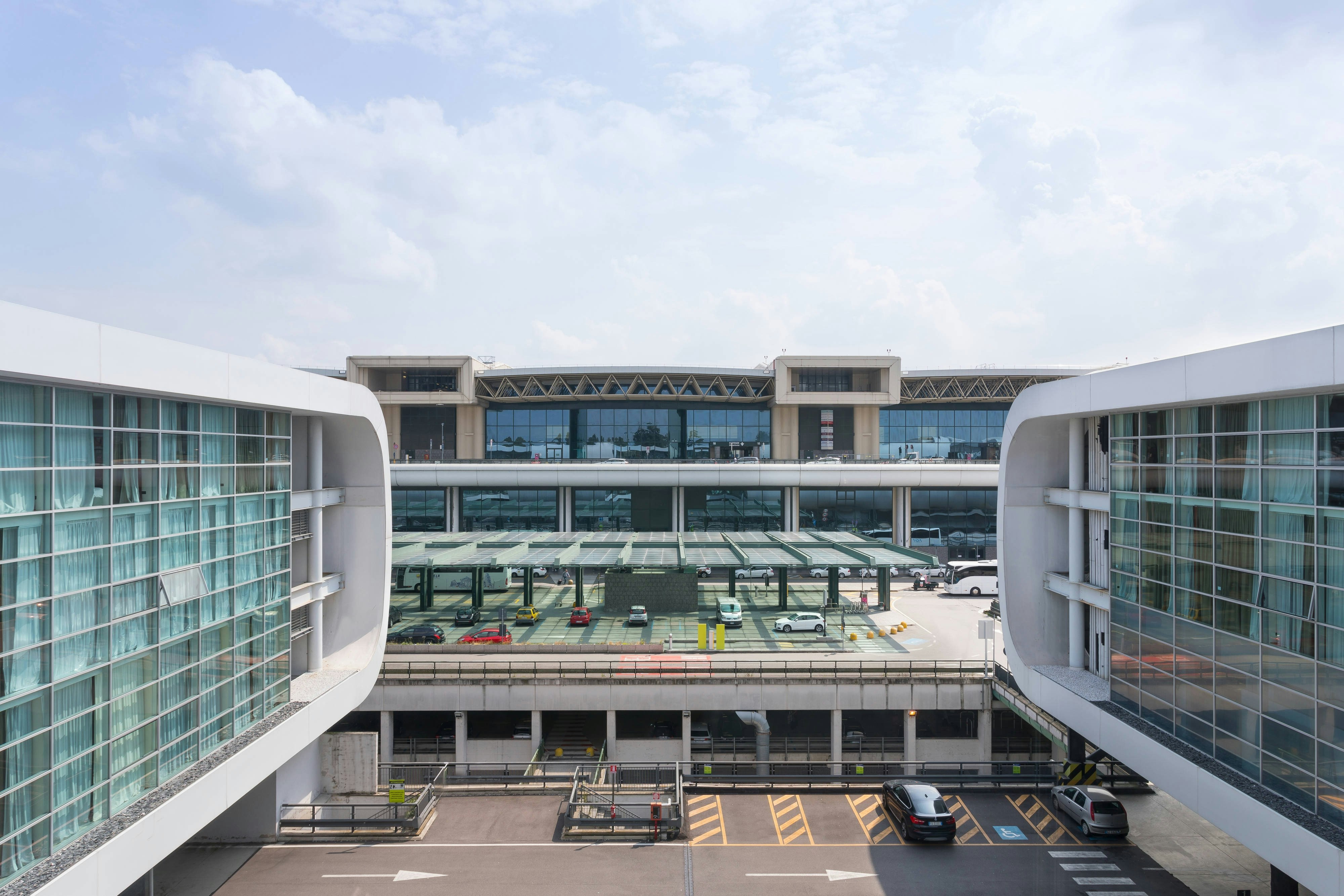 Sheraton Milan Malpensa Airport Hotel & Conference Centre in FERNO