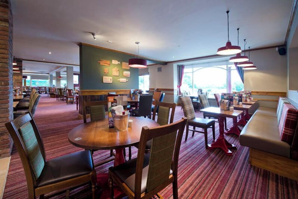 Premier Inn Sheffield/Barnsley (M1 Jct36) 31/51