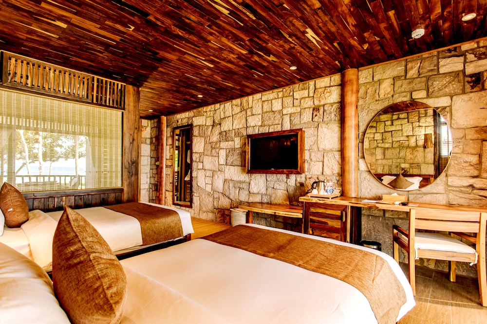 Bay Beach, Ocean, Twin Beds