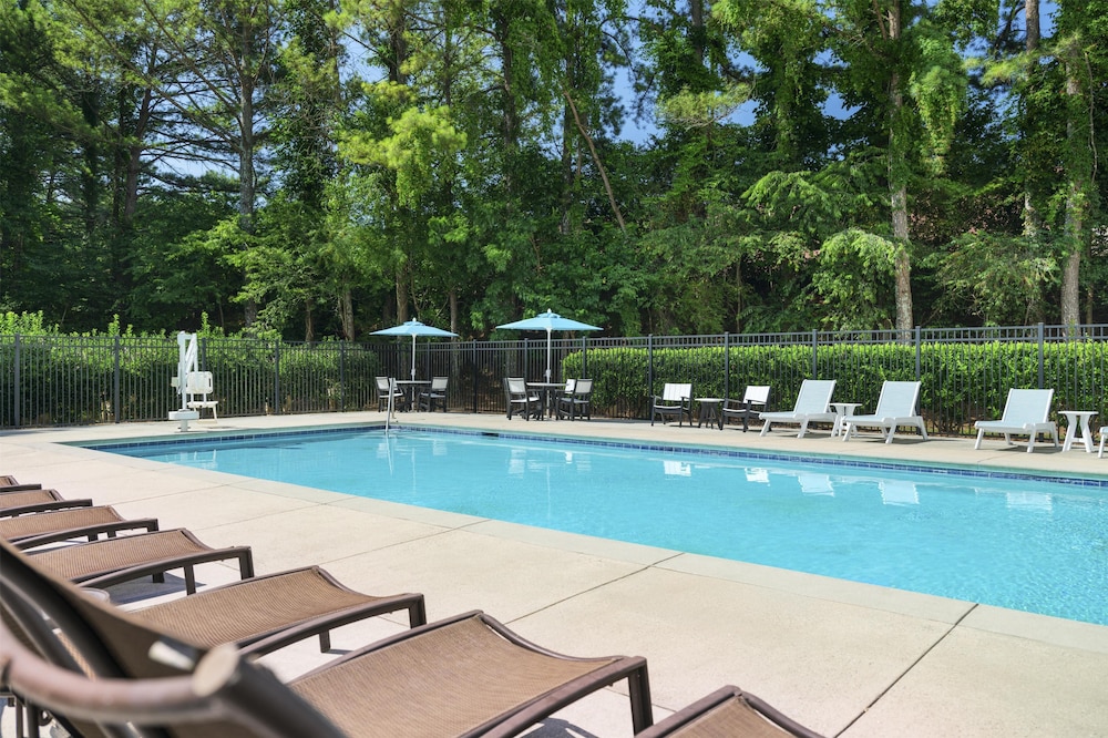 Hyatt Place Greenville/Haywood 54/58