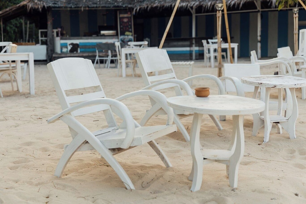 Mayalay Beach Resort 17/50