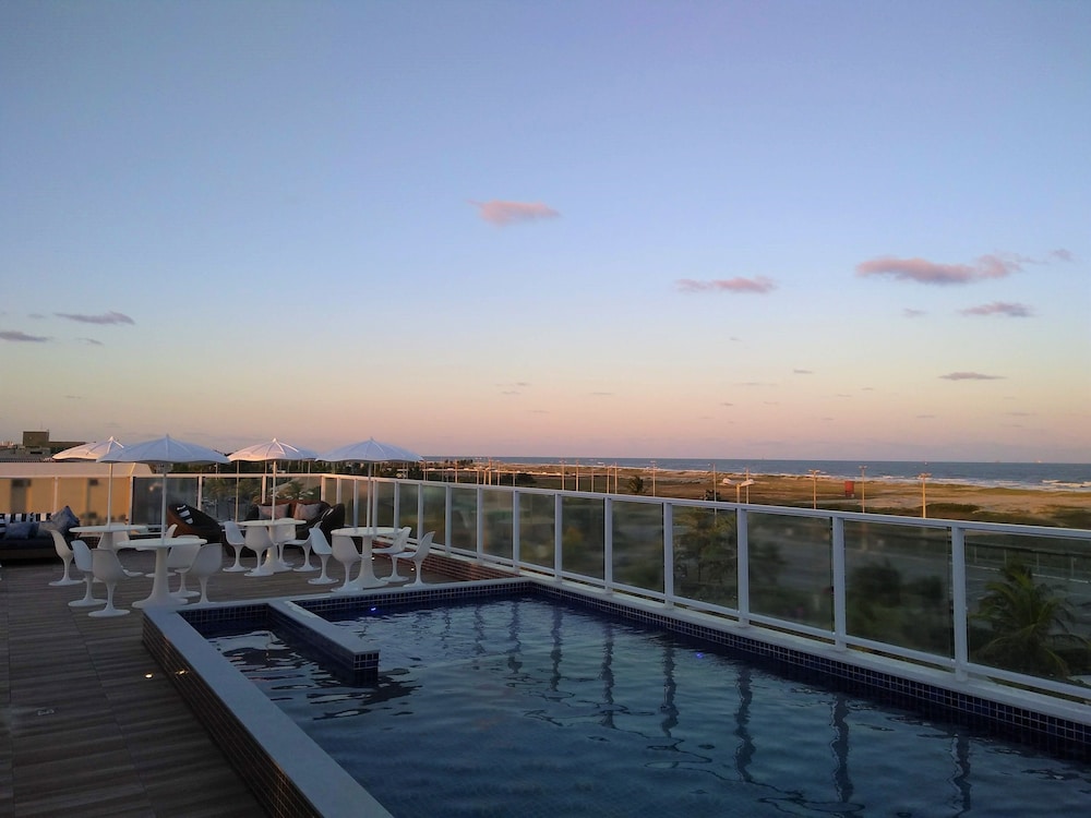 Simas Praia Hotel 54/65