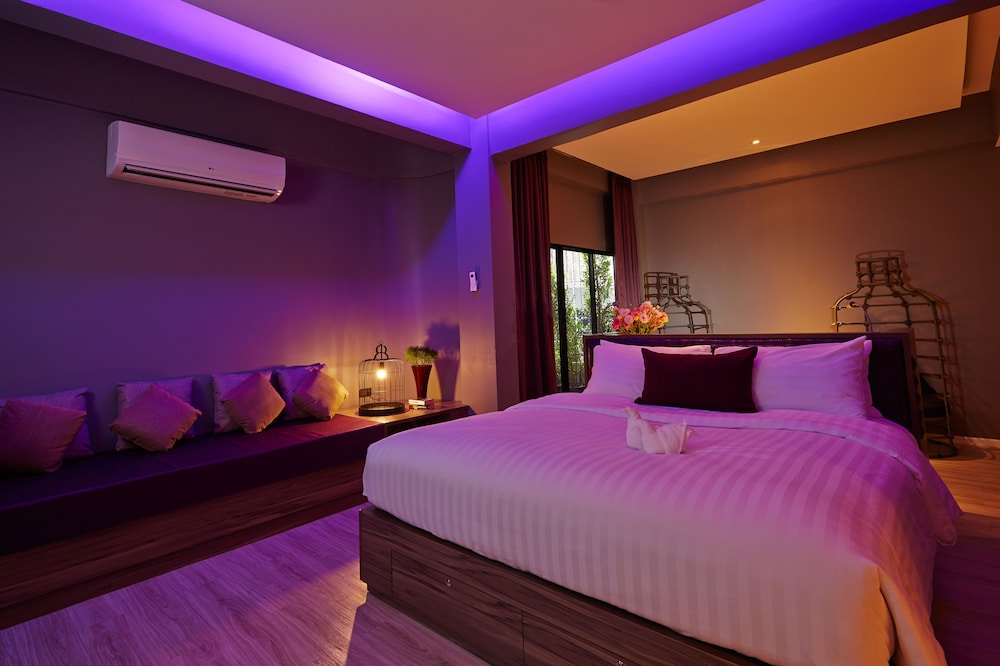 The Weekend Pattaya (ex Tweet Tweet Nest) 25/52