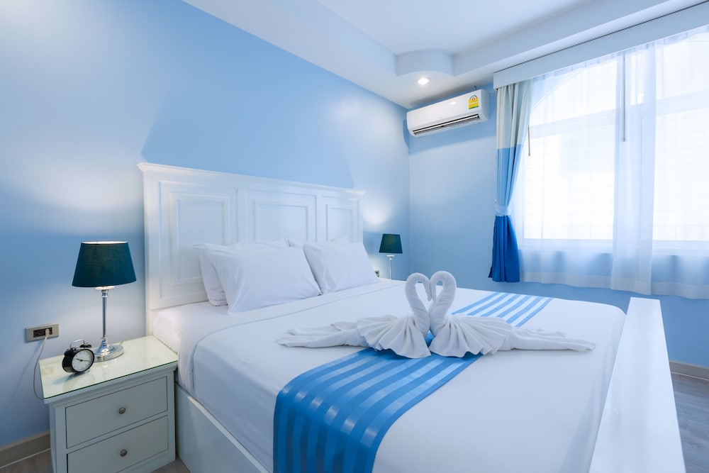 Zing Resort Spa Ex Ganymede Resort Suites 12/71