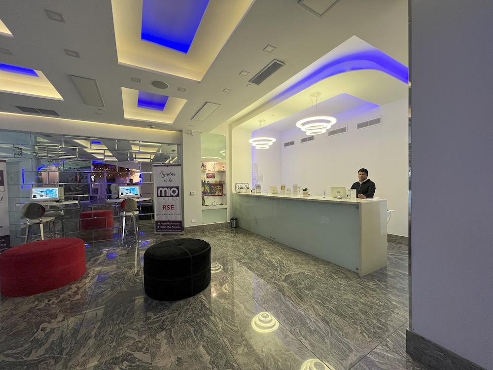 Hotel Mio Panama 11/60