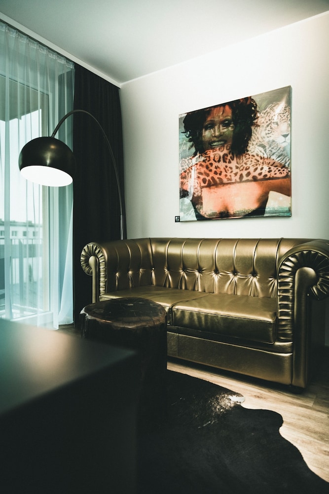 Amedia Luxury Suites Graz Trademark Collection by Wyndham 27/50