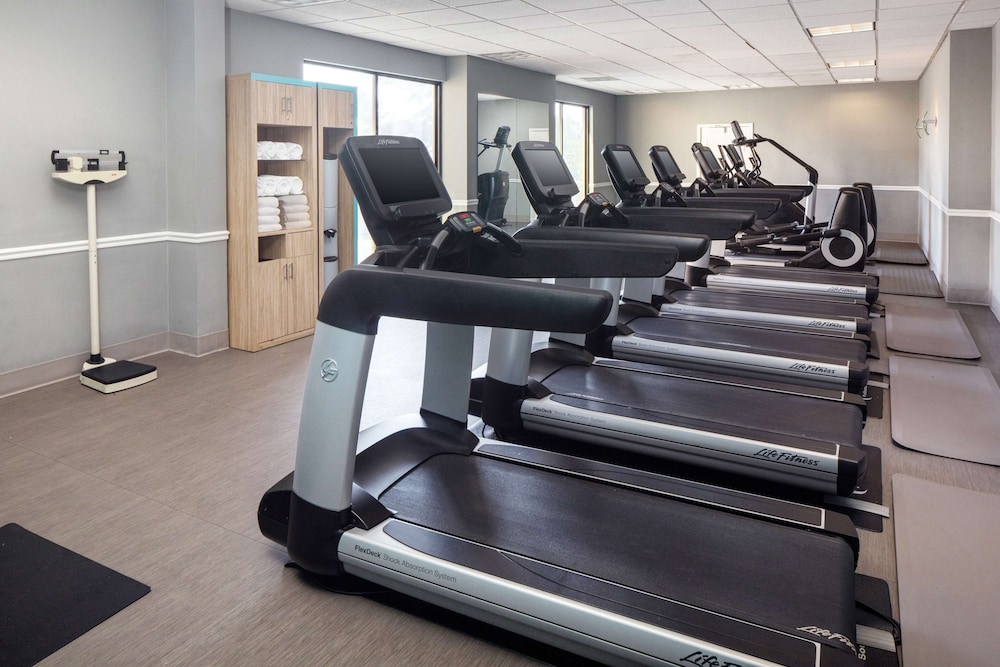 DoubleTree by Hilton Cherry Hill Philadelphia 22/46