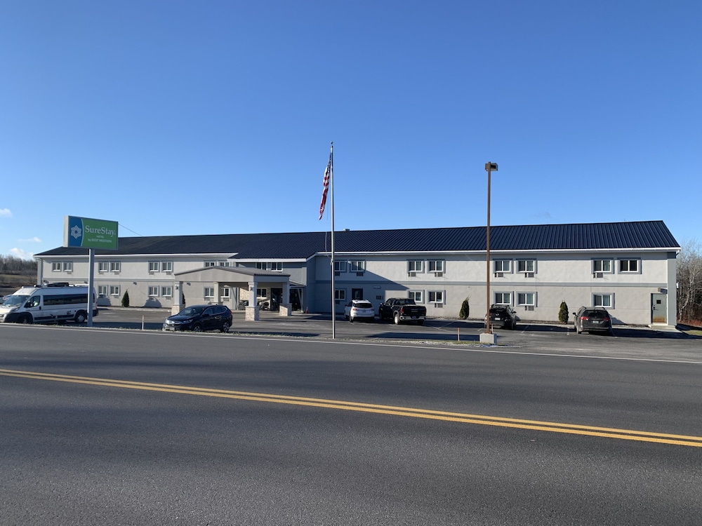 The SureStay Hotel by Best Western Presque Isle 20/42