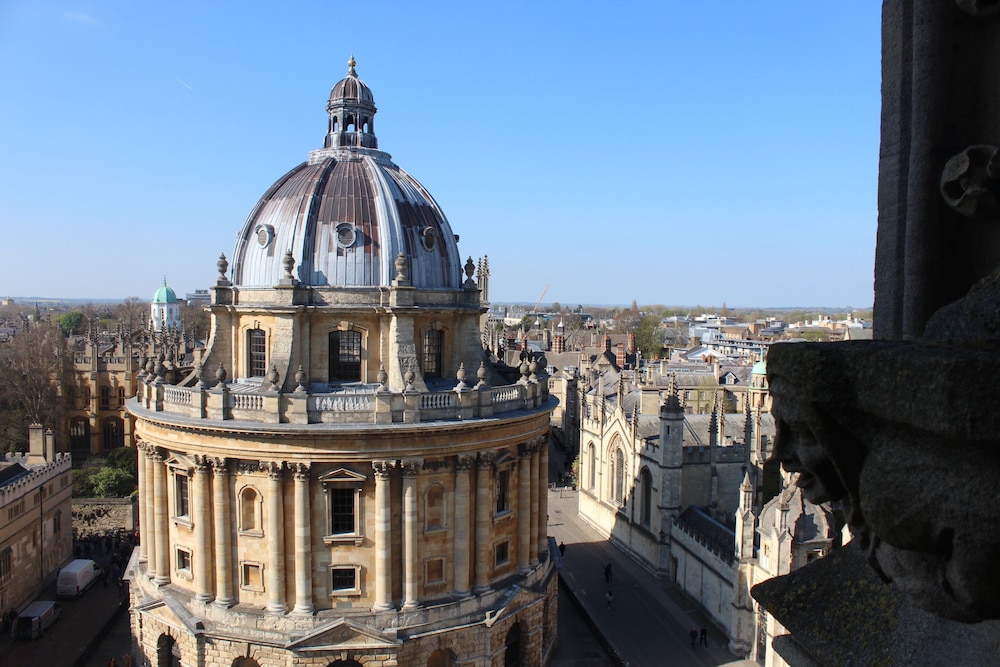 Oxfordbnb 2/49