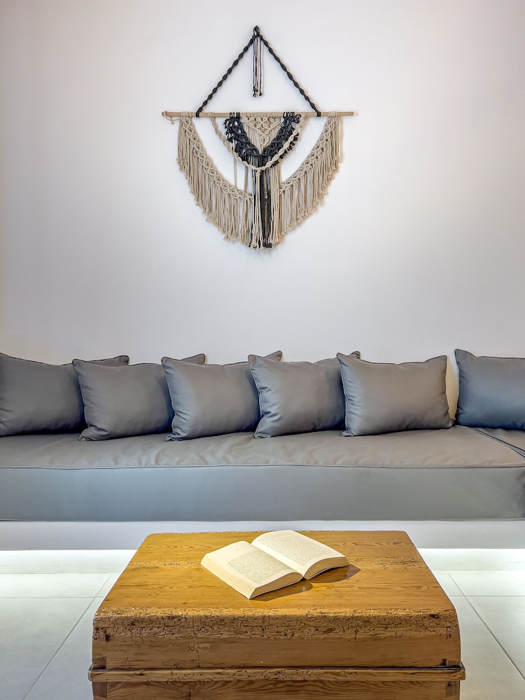Perigiali Rooms 30/58