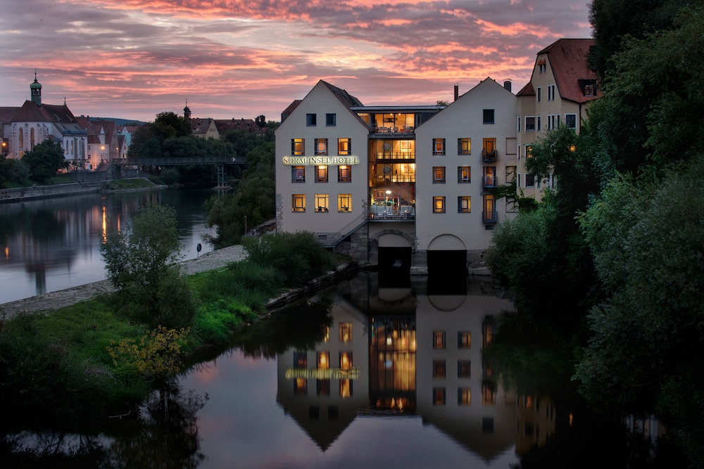 Sorat Insel-Hotel Regensburg 2/50