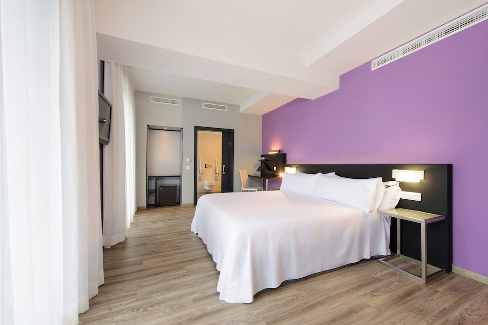 SUPERIOR, DOUBLE BED