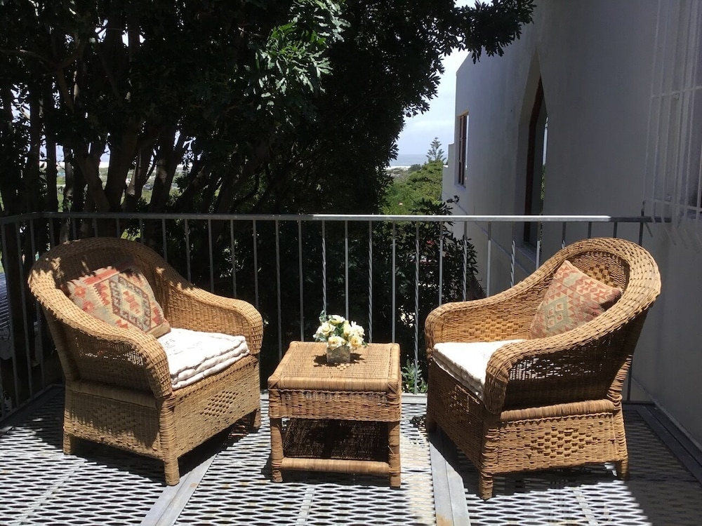 Ocean Golf Guest House 24/50